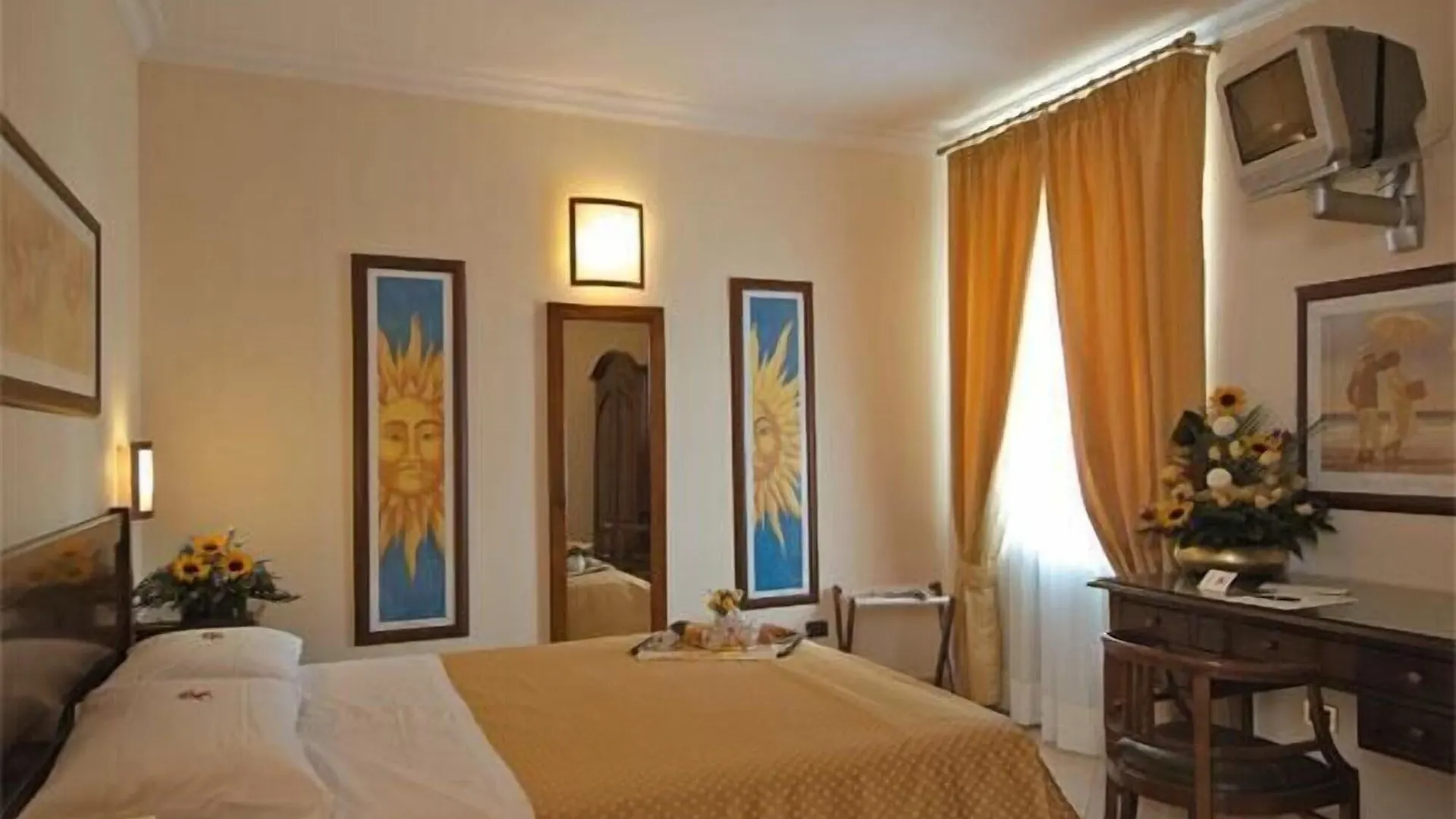 Buono Hotel Napoli 3*,  Italia